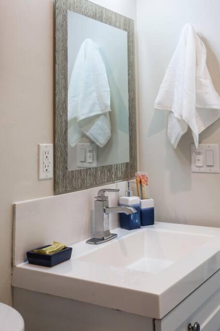 Apartamento 2 Bedroom, 2 Bathroom Detached Max 7 Sleepers San Diego